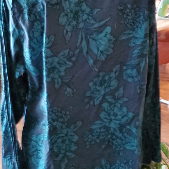 Coldwater Creek wrinkle free Button Down Shirt     #0986 - Picture 3 of 5